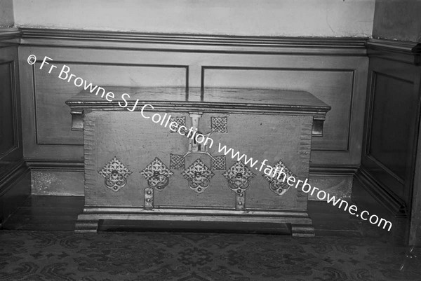 CASTLETOWN HOUSE  COLUMBUS SEA CHEST